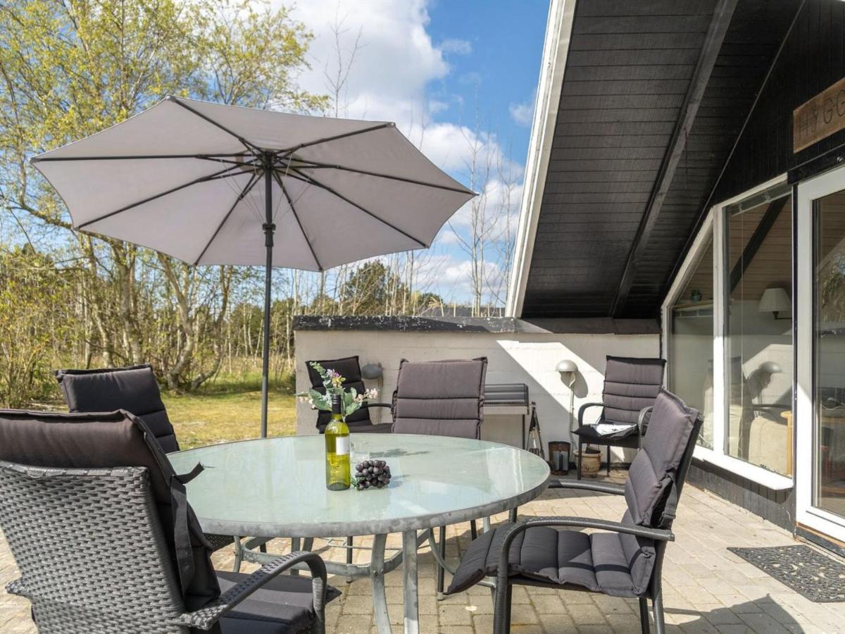 Holiday Home Arnfin - 160M From The Sea In Lolland- Falster And Mon By Interhome Rødby Kültér fotó